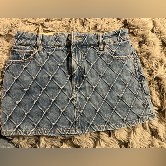 ALICE & OLIVIA JOSS HIGH RISE QUILTED EMBELLISHED MINI SKIRT SIZE 28 DENIM BLUE - Picture 3 of 7